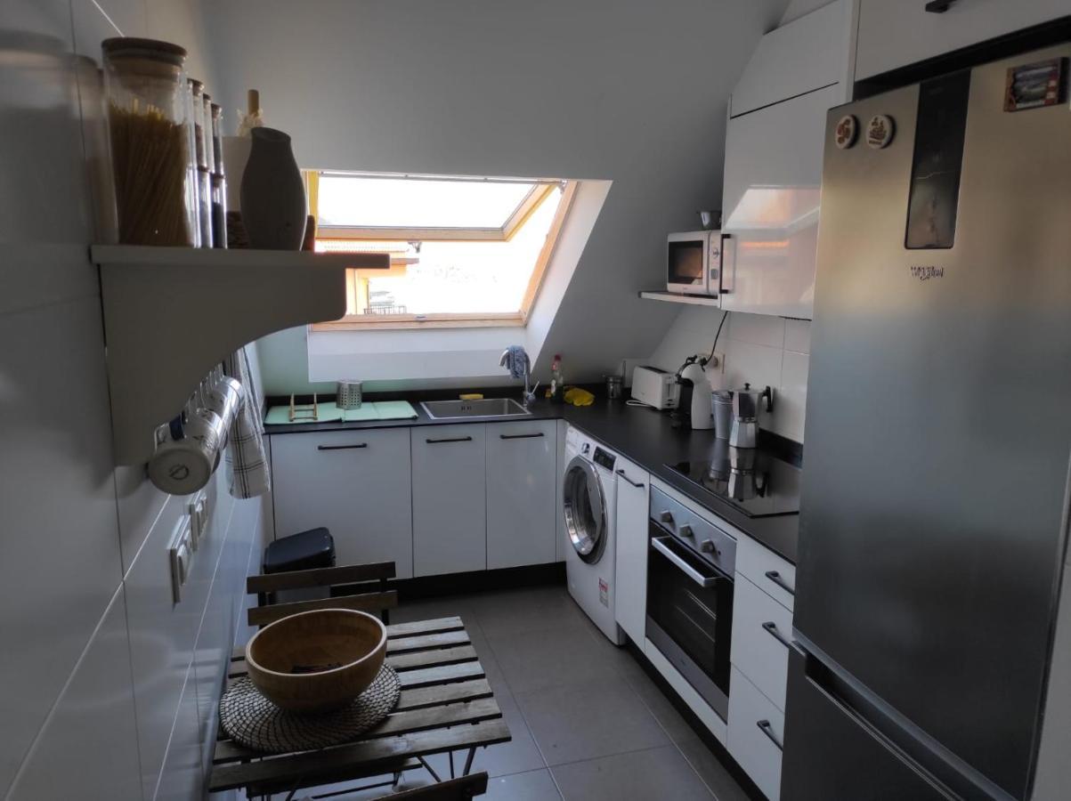 Apartamento Atico Nuevo En Arteixo Con Plaza De Garaje Exterior foto