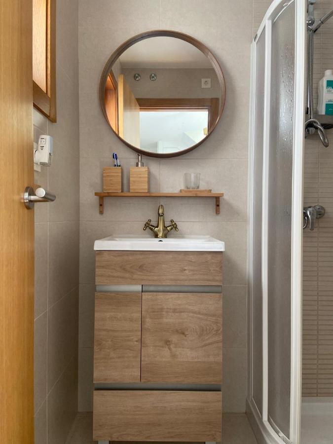 Apartamento Atico Nuevo En Arteixo Con Plaza De Garaje Exterior foto